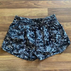 Lululemon Tracker Shorts - SeaWheeze 2017